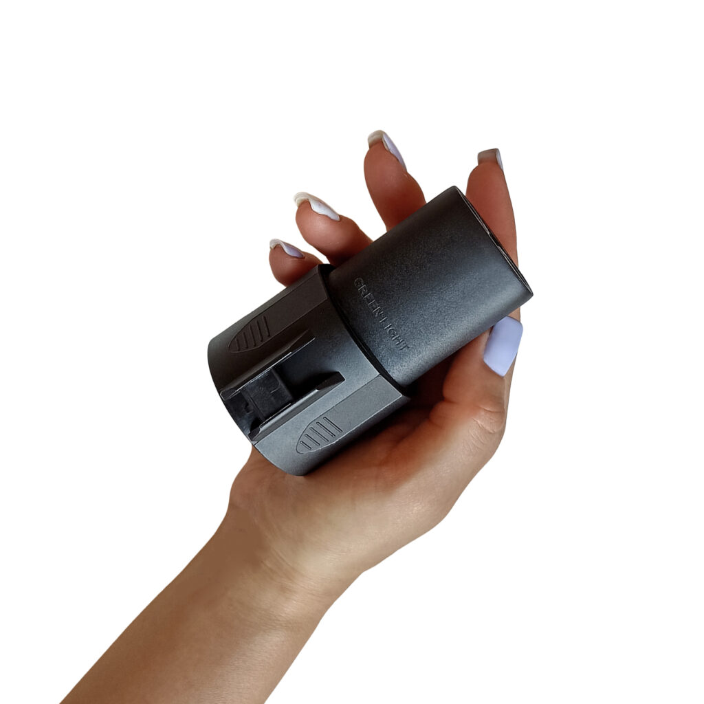 переходник с тип1 на тесла в руке